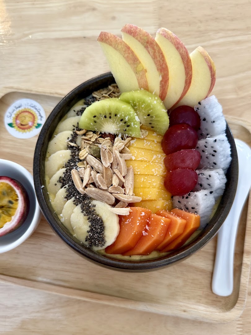 Sunflower Smoothies & Coffee: appetizing and high quality food photo