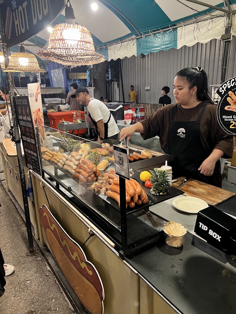 Cicada Market: authentic market food stall