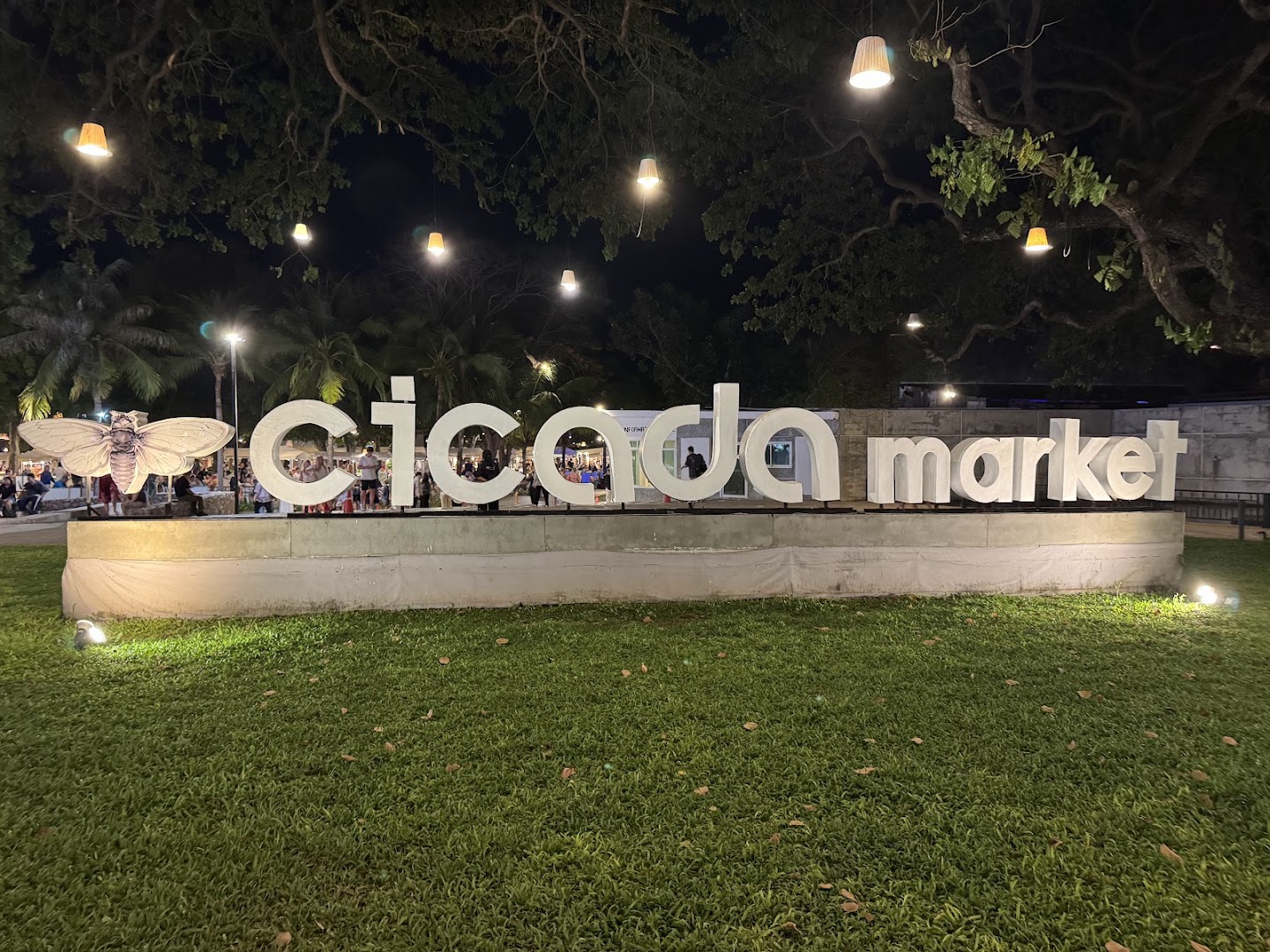 Cicada Market: clear, professional shot of signage