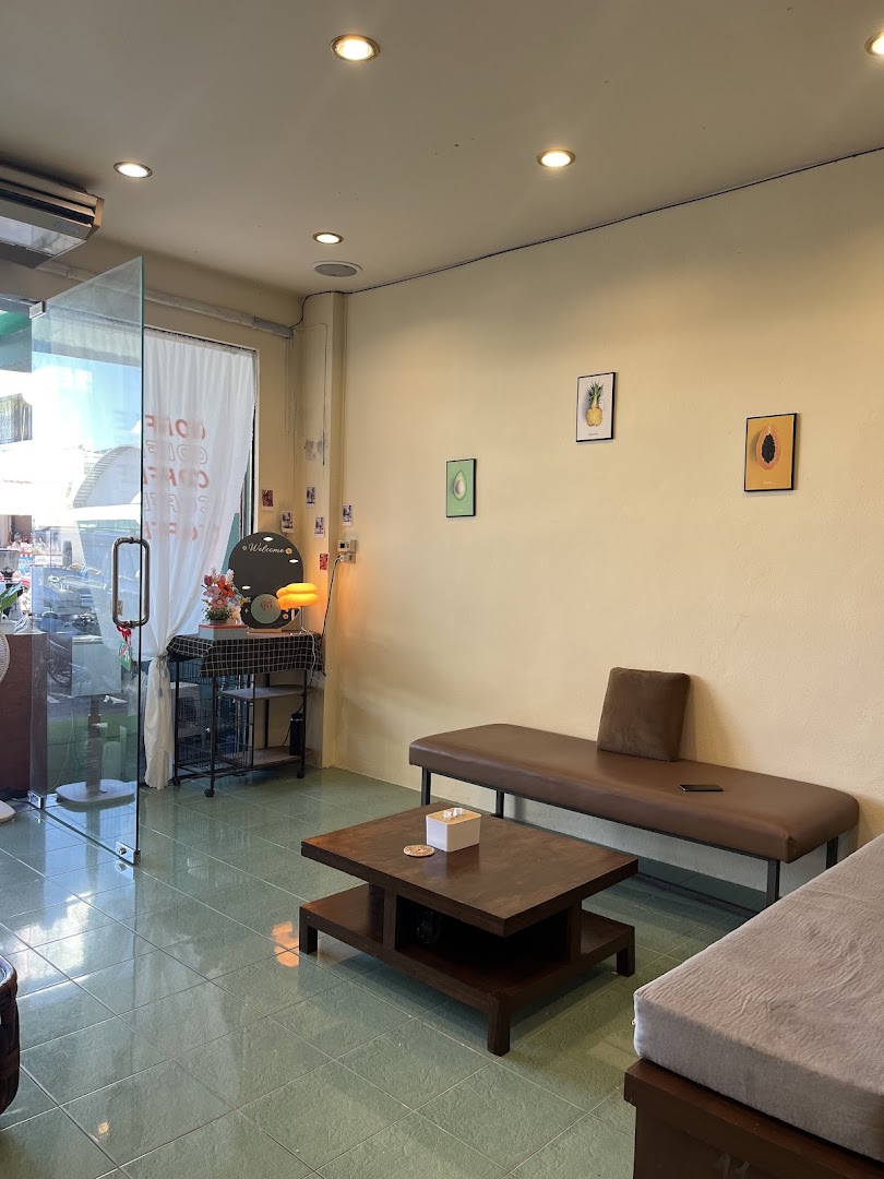 Choojii Coffee: clear photo of cafe interior