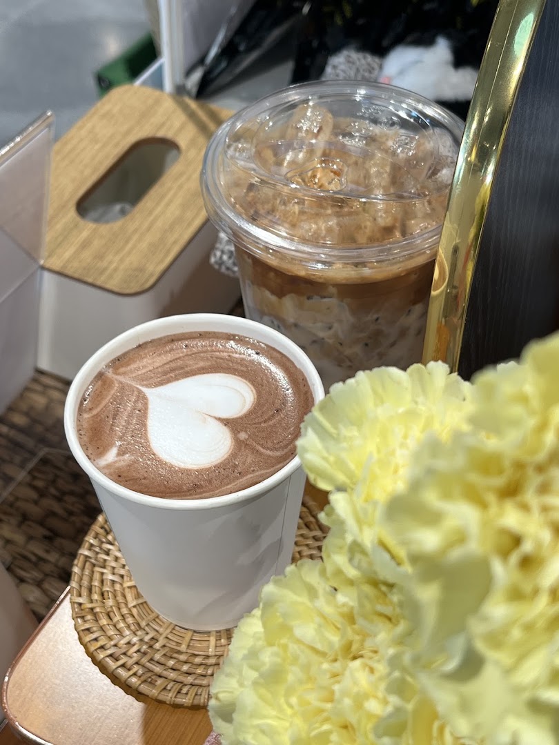 Choojii Coffee: appealing coffee and latte art