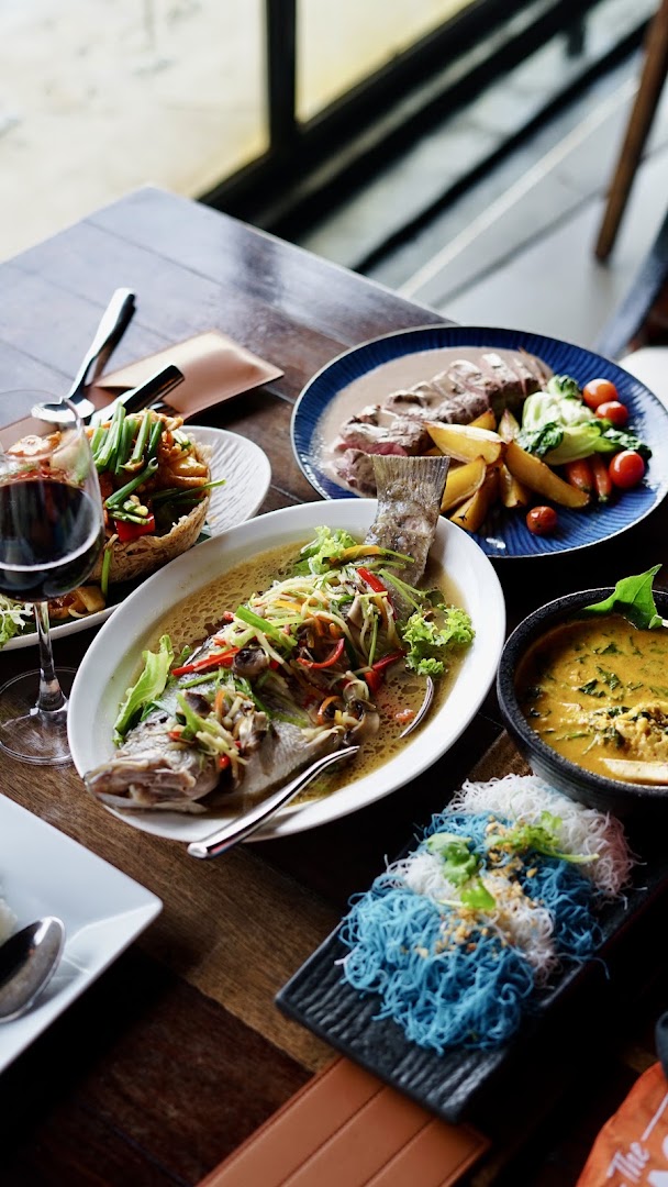 The Beach Seafood & Grill: appetizing, high-quality food photography