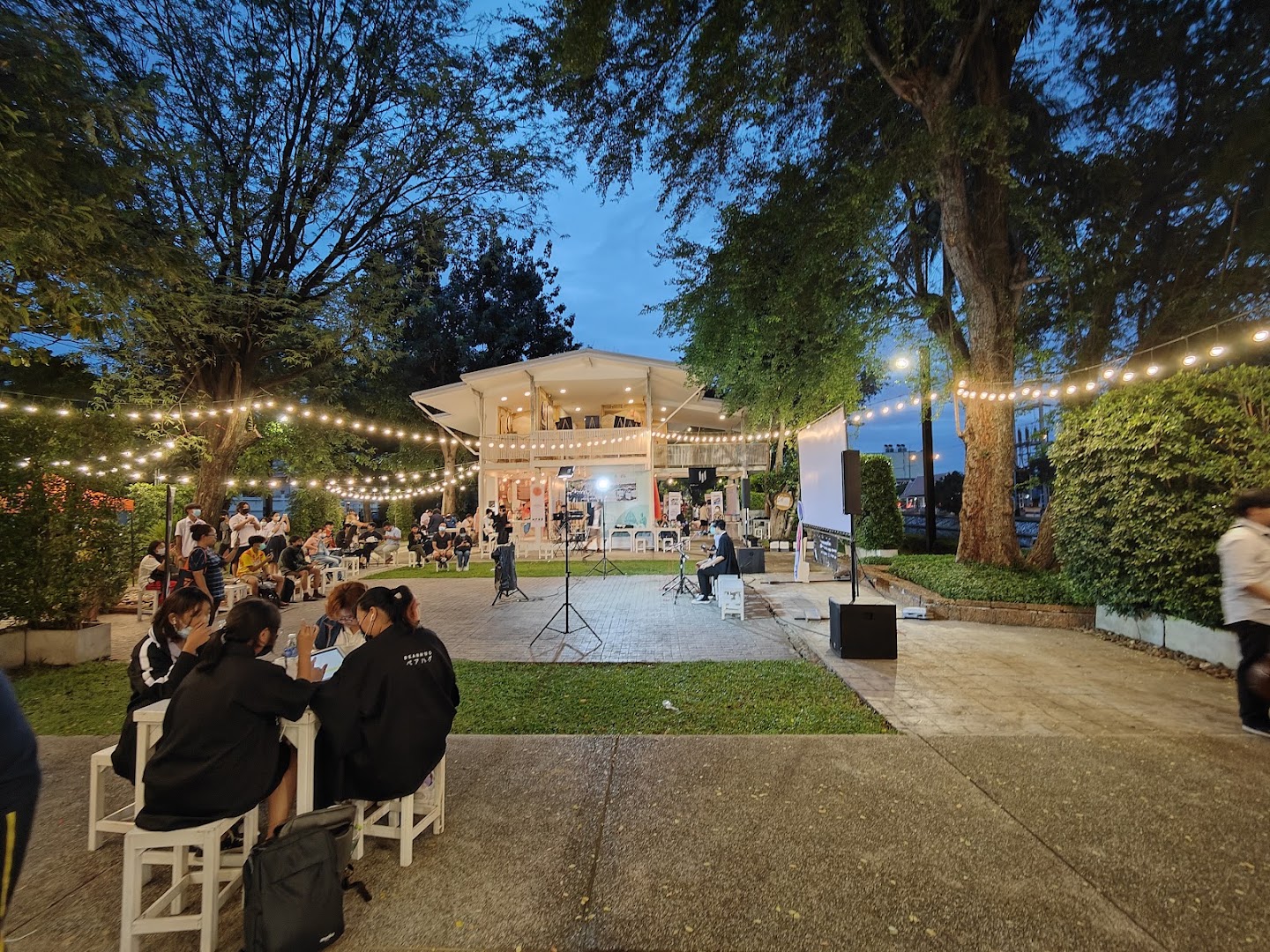 Art Gallery and Exhibition: inviting outdoor cultural venue atmosphere