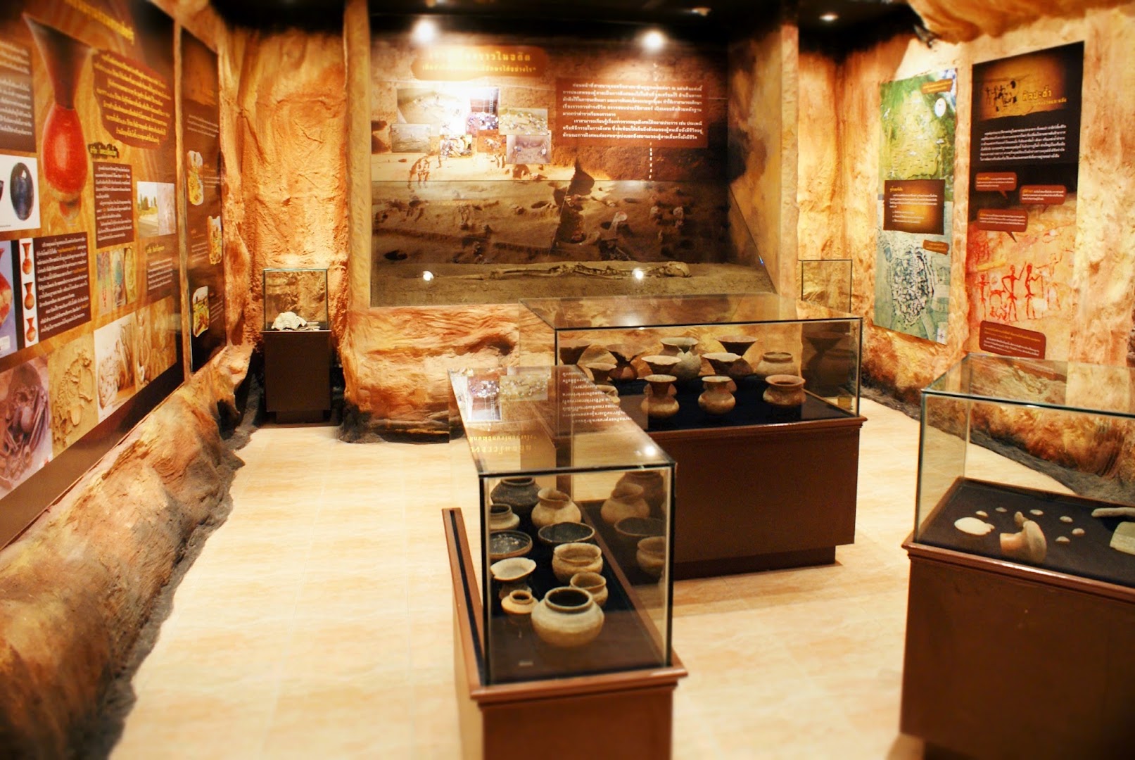 Korat Museum: clear view of museum exhibition