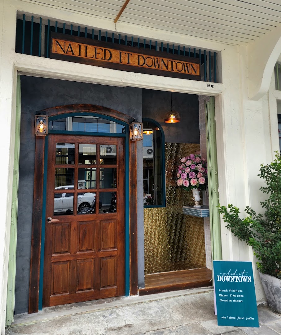 Nailed It Downtown: clear, professional shot of entrance
