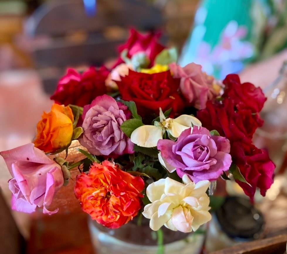 Om Garden Café: beautiful, high-quality floral arrangement