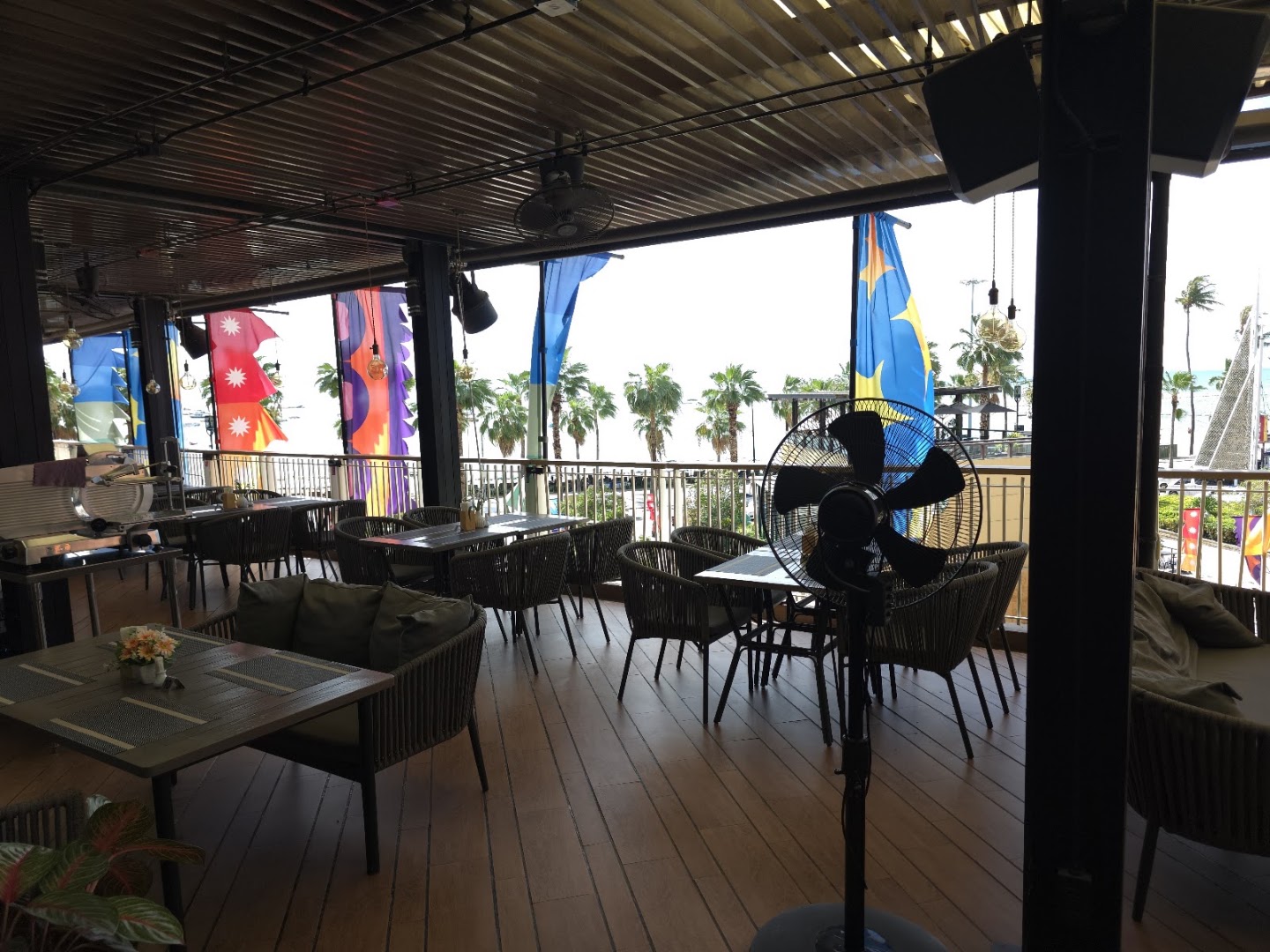 Terrazza Baia: clear view of restaurant terrace