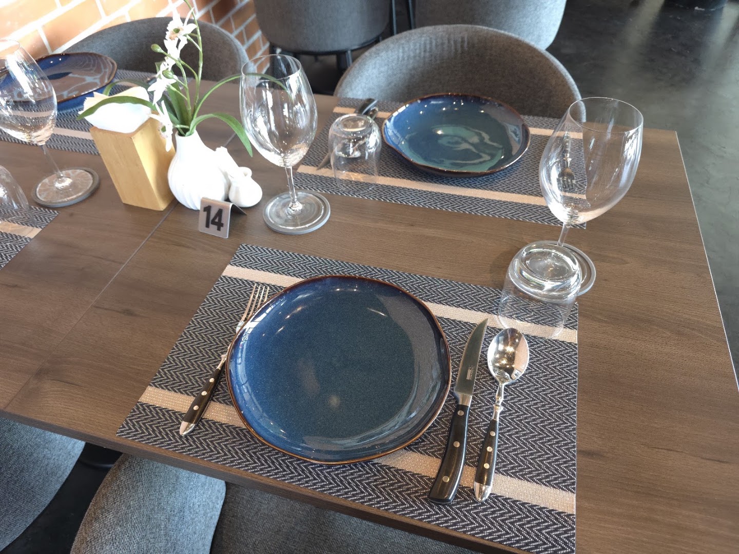 Terrazza Baia: clean and professional table setting