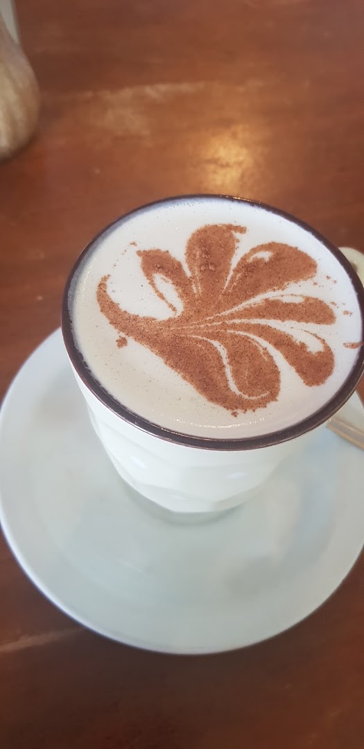 Cafe Escape: appealing latte art photo