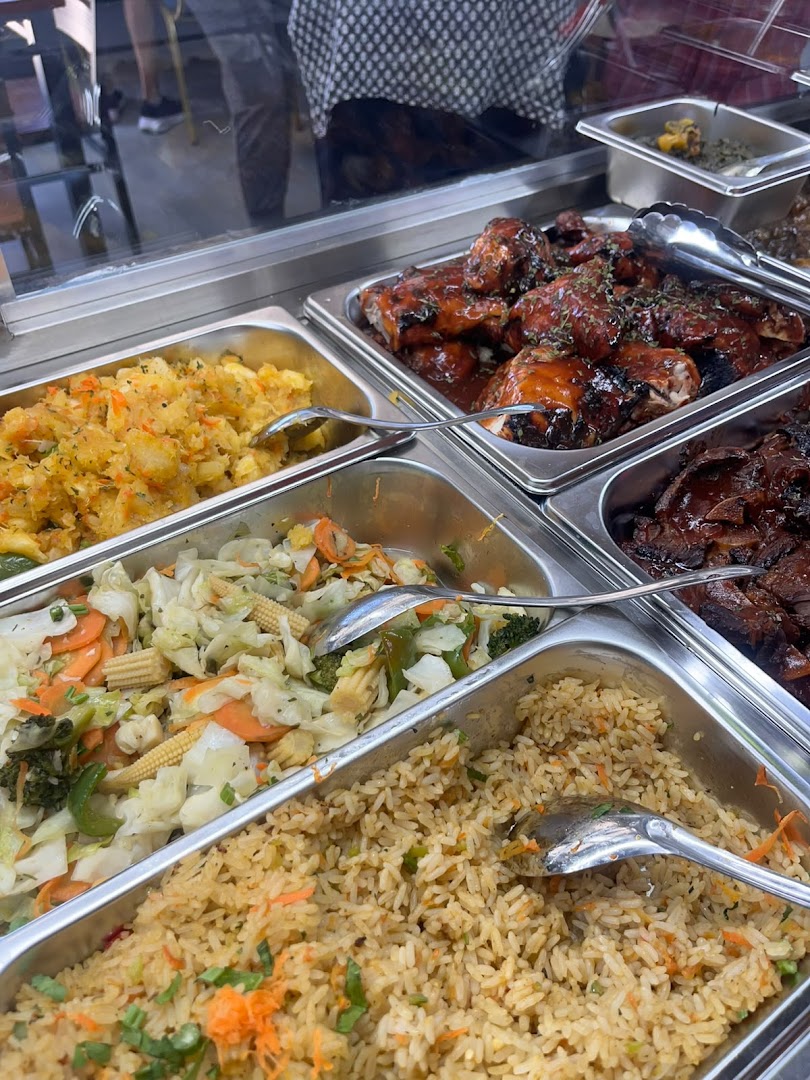 Flameboyant Cuisine: appetizing display of restaurant food