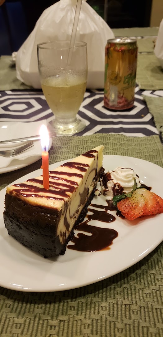 Sombat's Thai Cuisine: appetizing photo of restaurant dessert