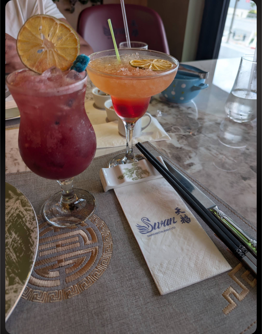 Swan Restaurant: appetizing drinks at the restaurant