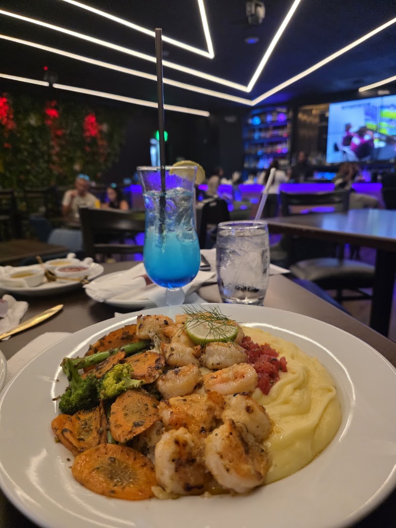 The Host Restaurant Bar and Lounge: appetizing food and venue atmosphere