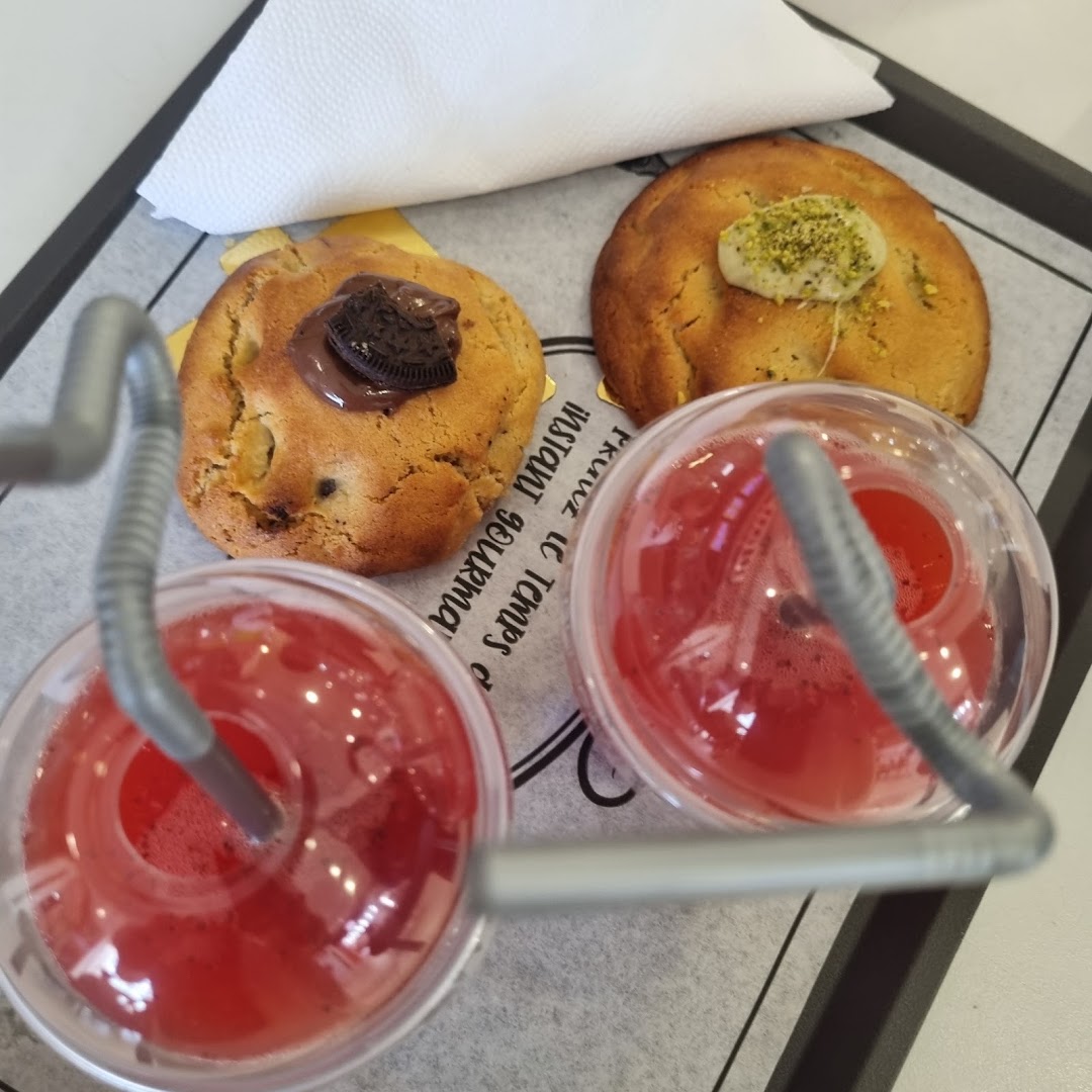 Star Mugs: appetizing photo of food drinks