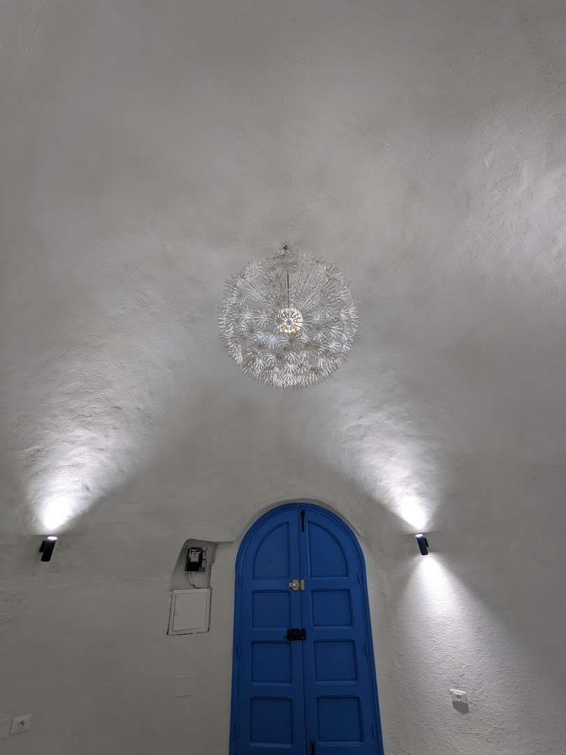 T'Nawech: shop interior and atmosphere