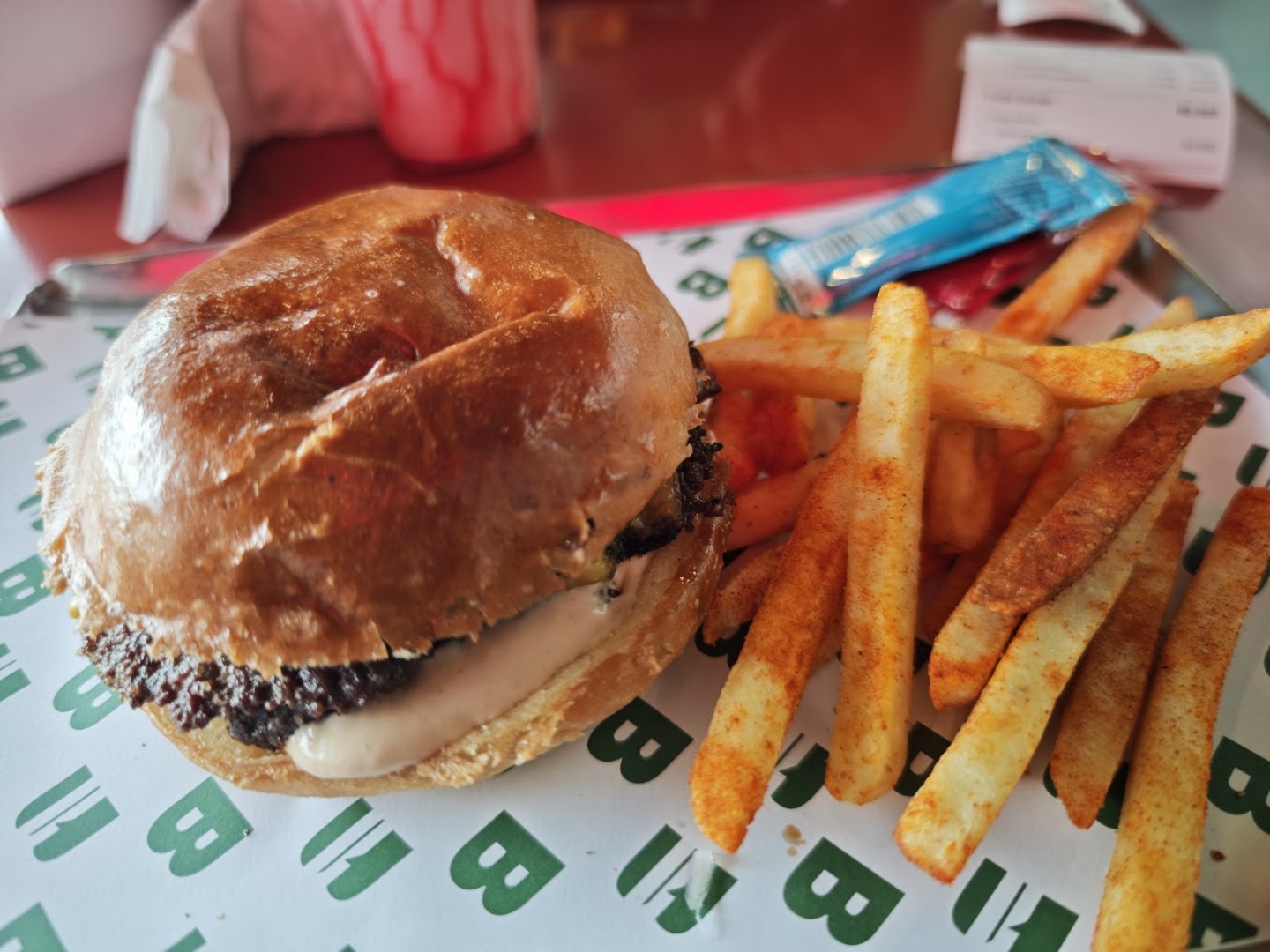 Baka Burger Hammamet: appetizing photo of restaurant food