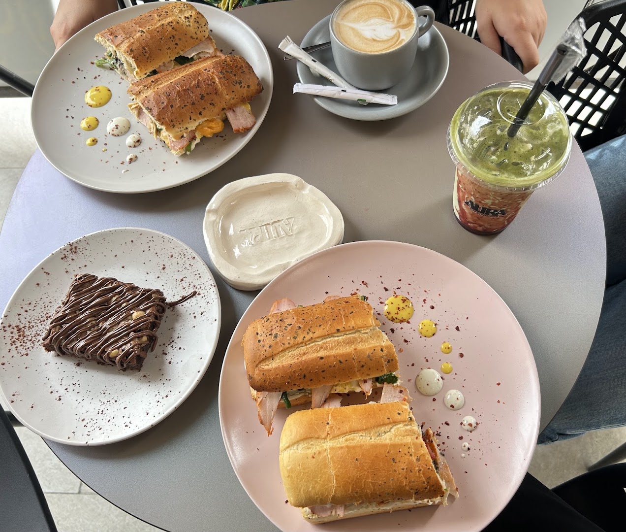 AURA Cafe Lounge: appetizing food and drink presentation