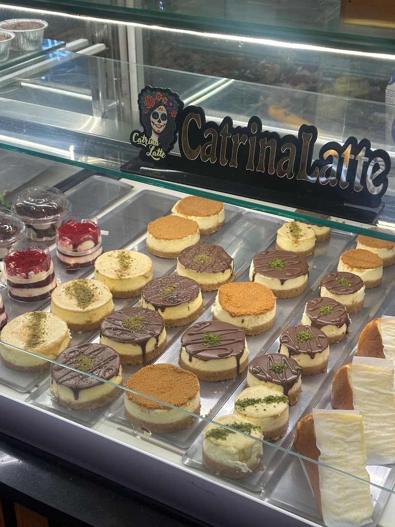 Catrina Latte: appetizing display of venue products