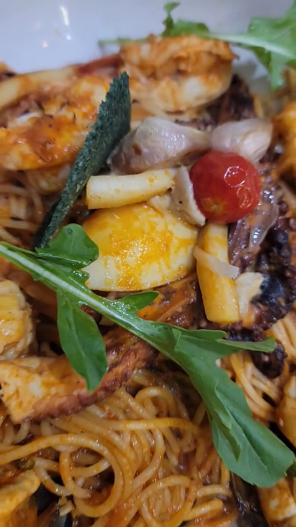 Di Più Ristorante: appetizing close-up of pasta dish