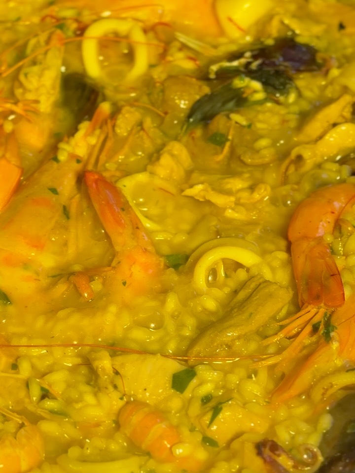 Wavy Monastir: appetizing close-up of seafood dish