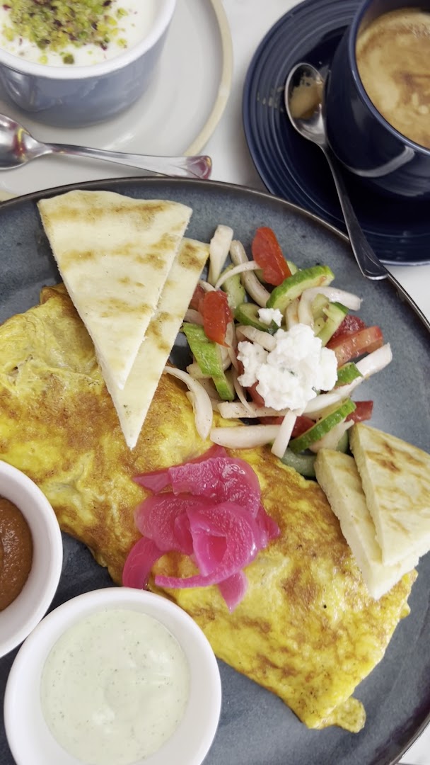 Milos Coffee House: appetizing, high-quality food photography