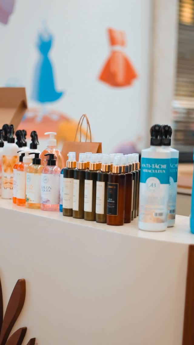 Rawnaq Concept Store: clear display of shop products