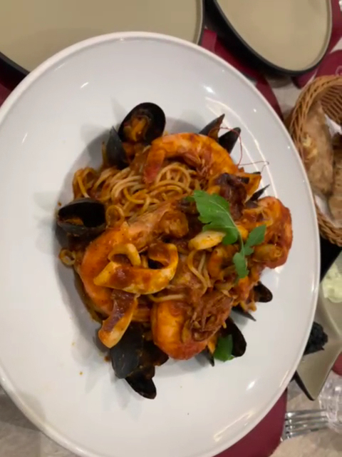 Bruschetta: appetizing photo of seafood pasta