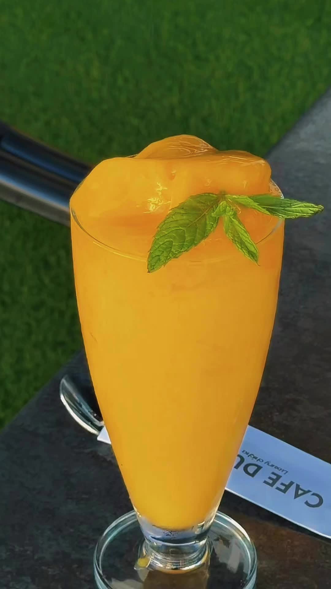 Café Dubai: appetizing drink photo for bar