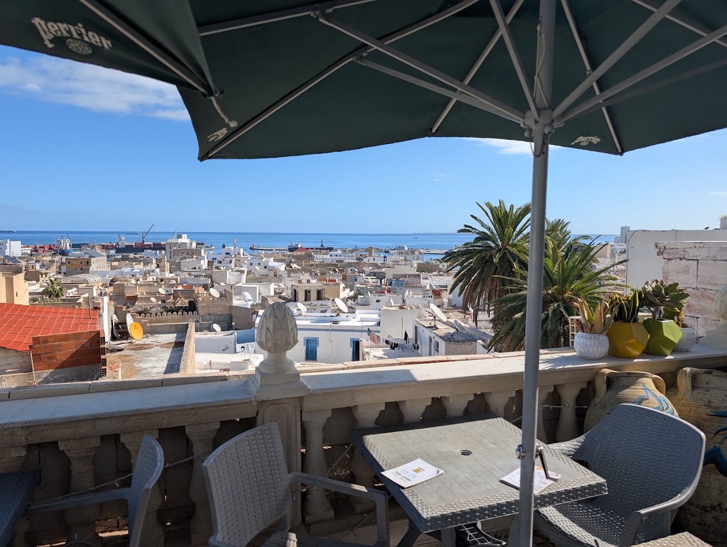 Dar Amna: beautiful terrace view of city