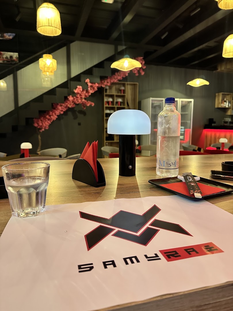 Samurai Lounge: clear interior shot showing atmosphere