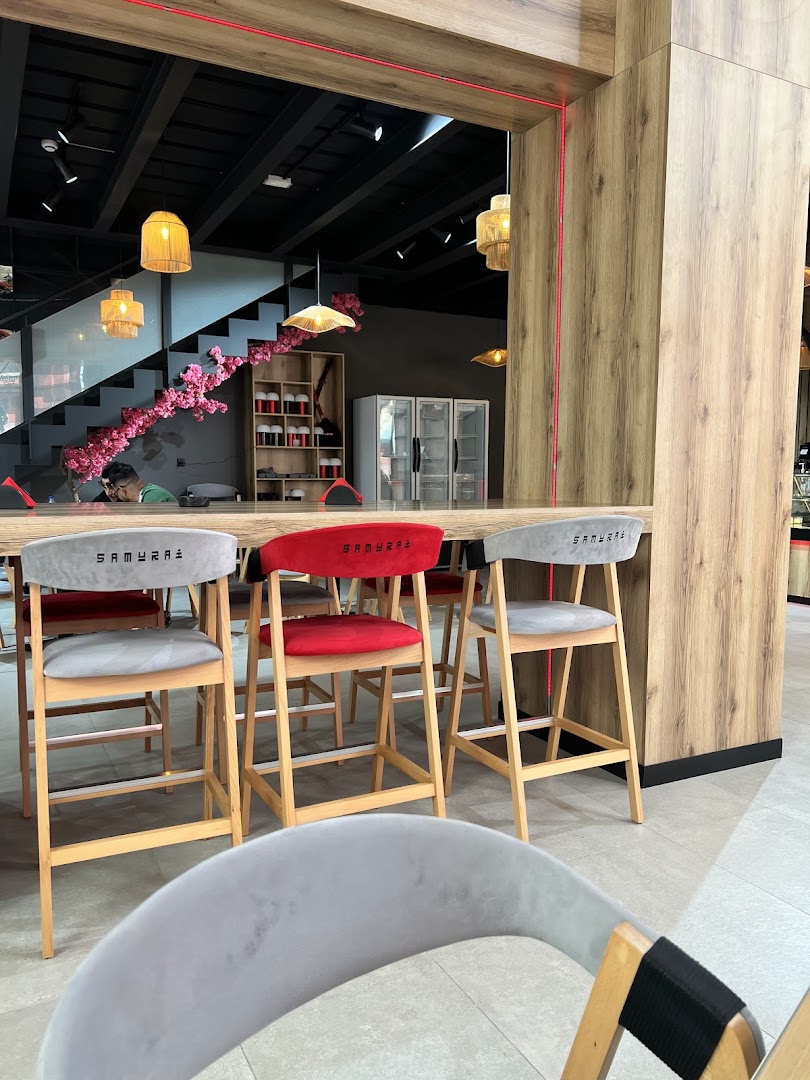 Samurai Lounge: clear, inviting interior atmosphere