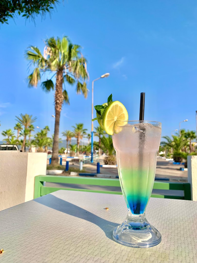 Café Le Jardin: appealing, high-quality cocktail photo