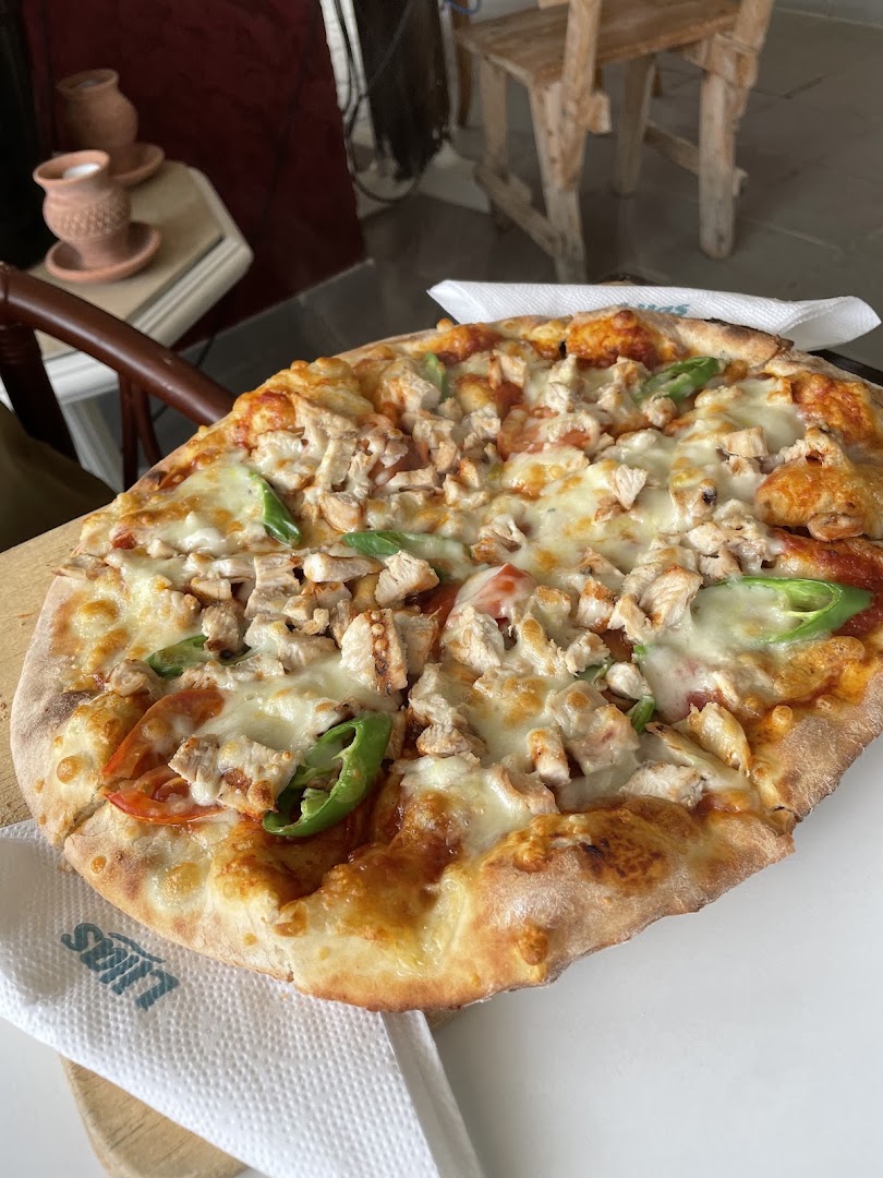 Pin's Beach: appetizing photo of served food