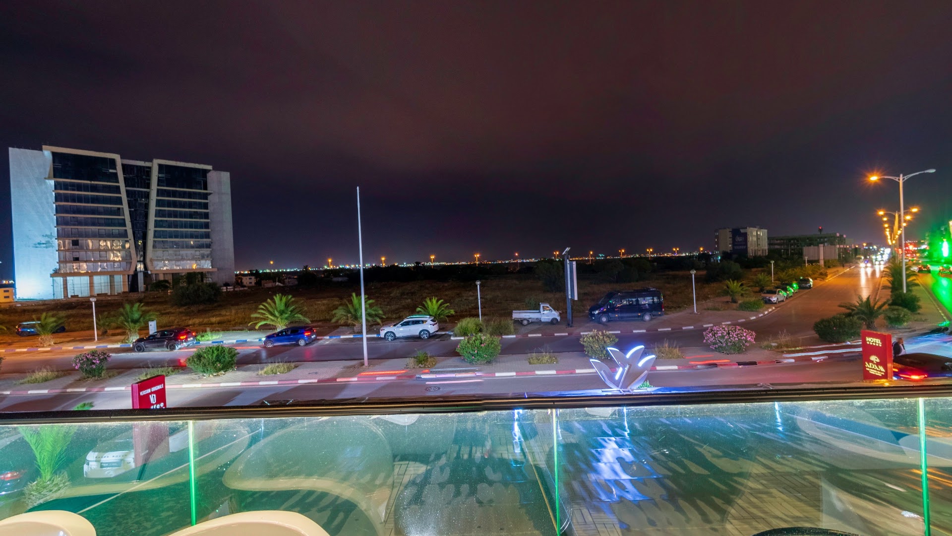 Wanassa: attractive night view of venue