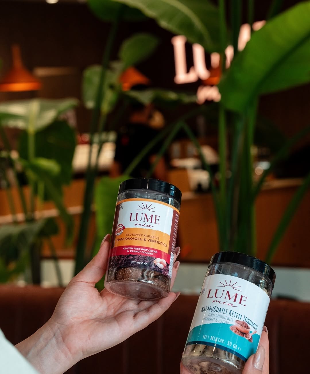 Lume Mia Coffee: professional product shot in venue