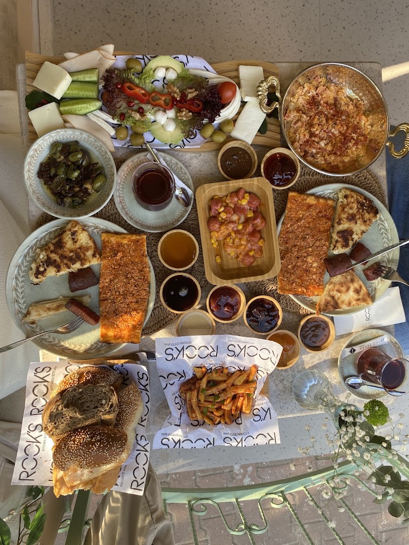 Rook's Kitchen Cemalpaşa: appetizing and high-quality breakfast spread