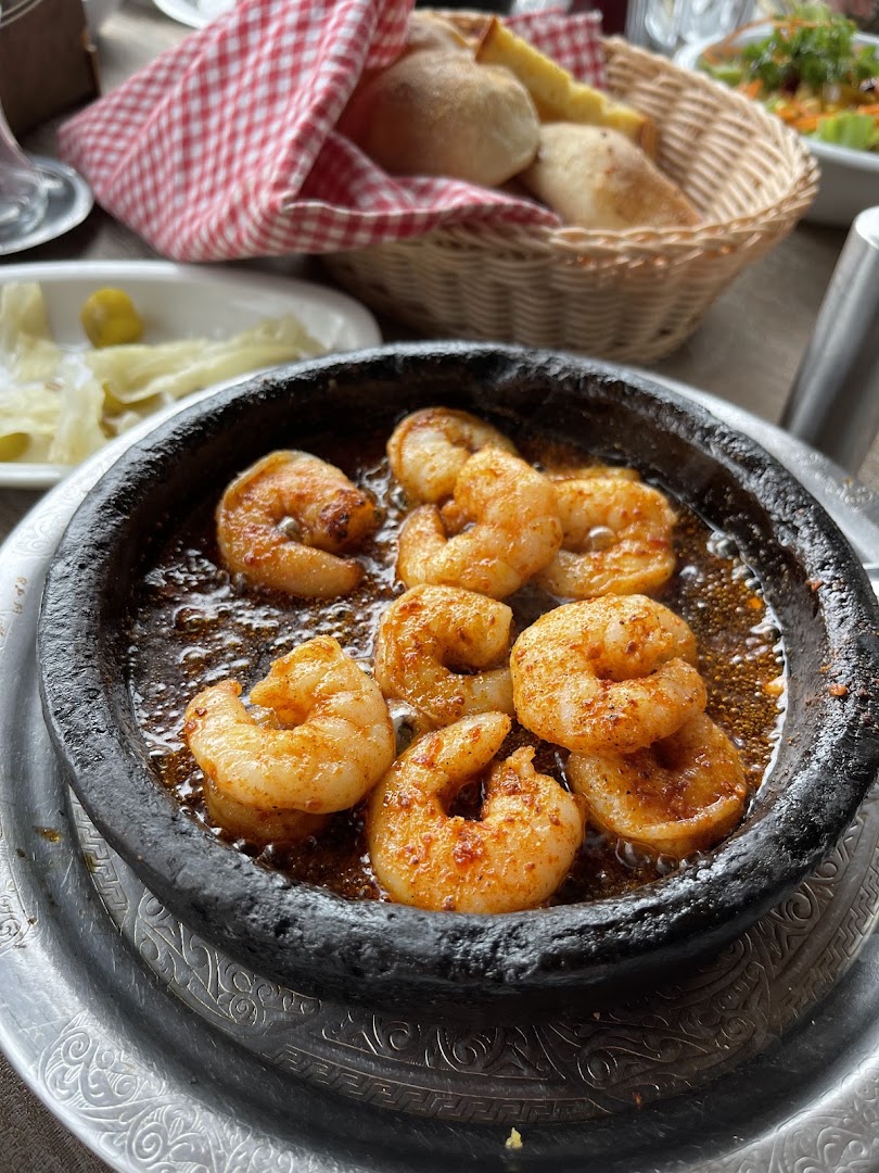 Fevzi Hoca Balık Lokantası: appetizing photo of restaurant food