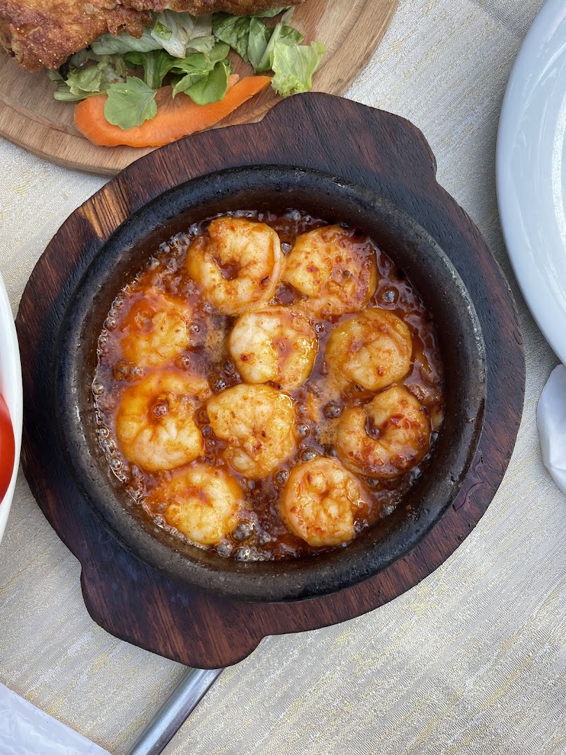 Fevzi Hoca Balık Lokantası: appetizing photo of restaurant food