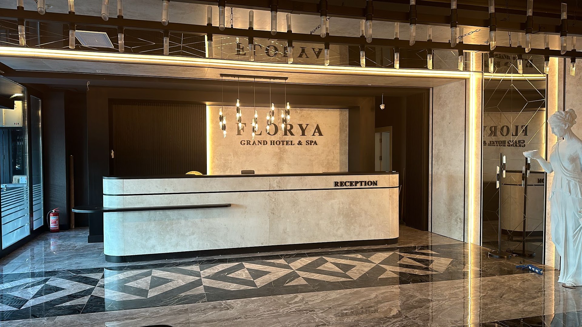 Florya Grand Hotel Restoran: professional shot of hotel lobby