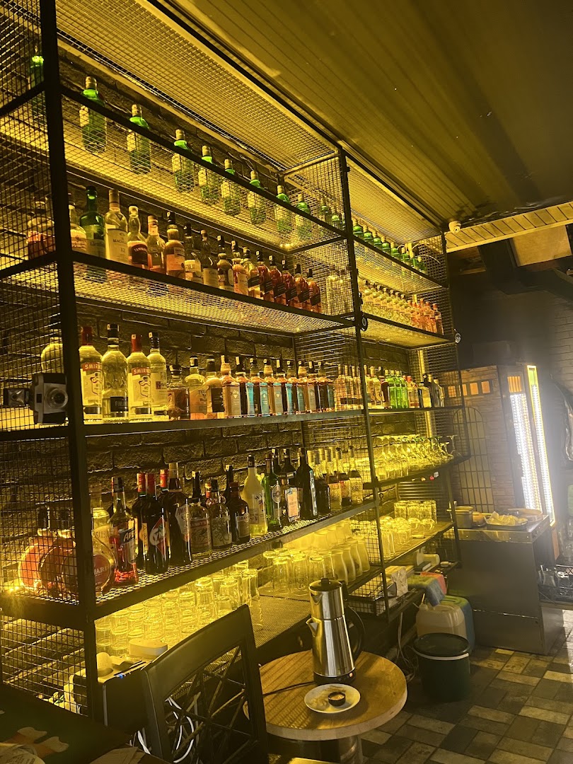 Freedom Pub: clear shot of bar interior