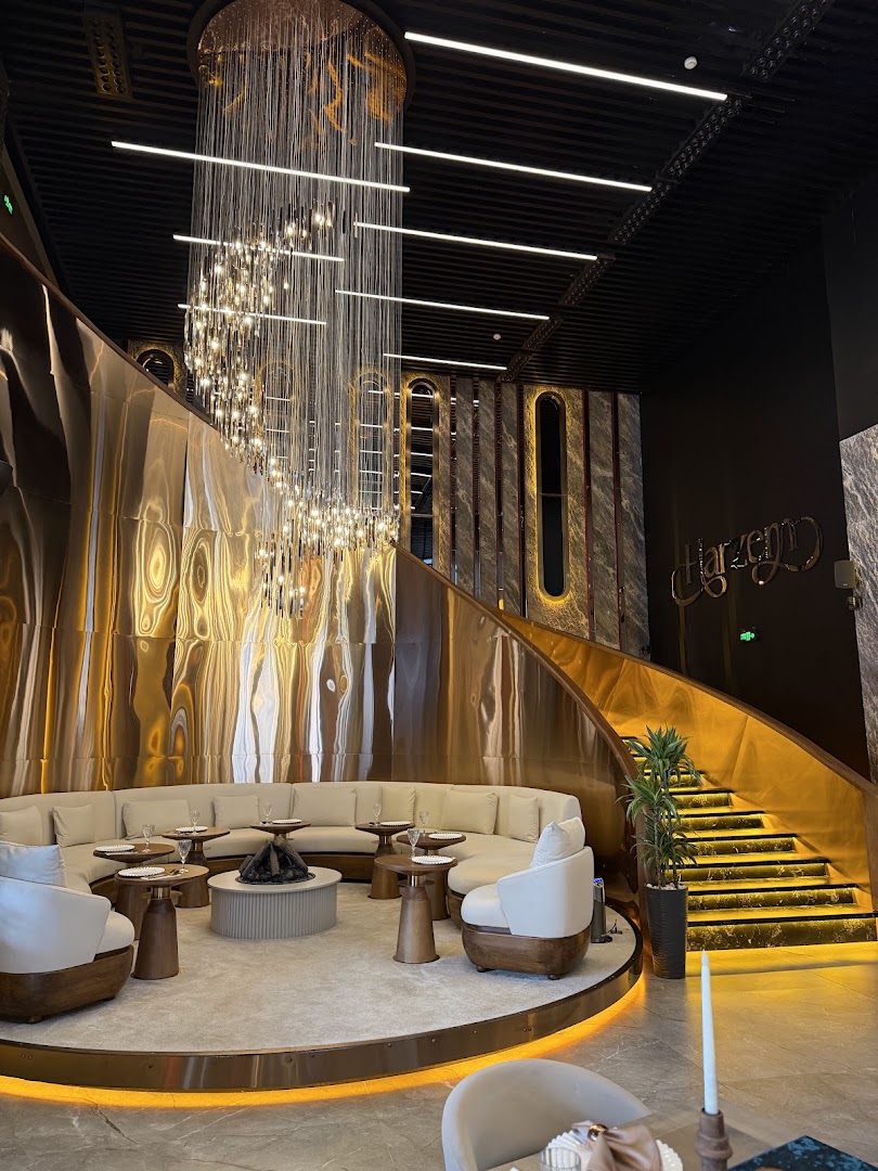 Harzem Restaurant: high quality interior atmosphere shot