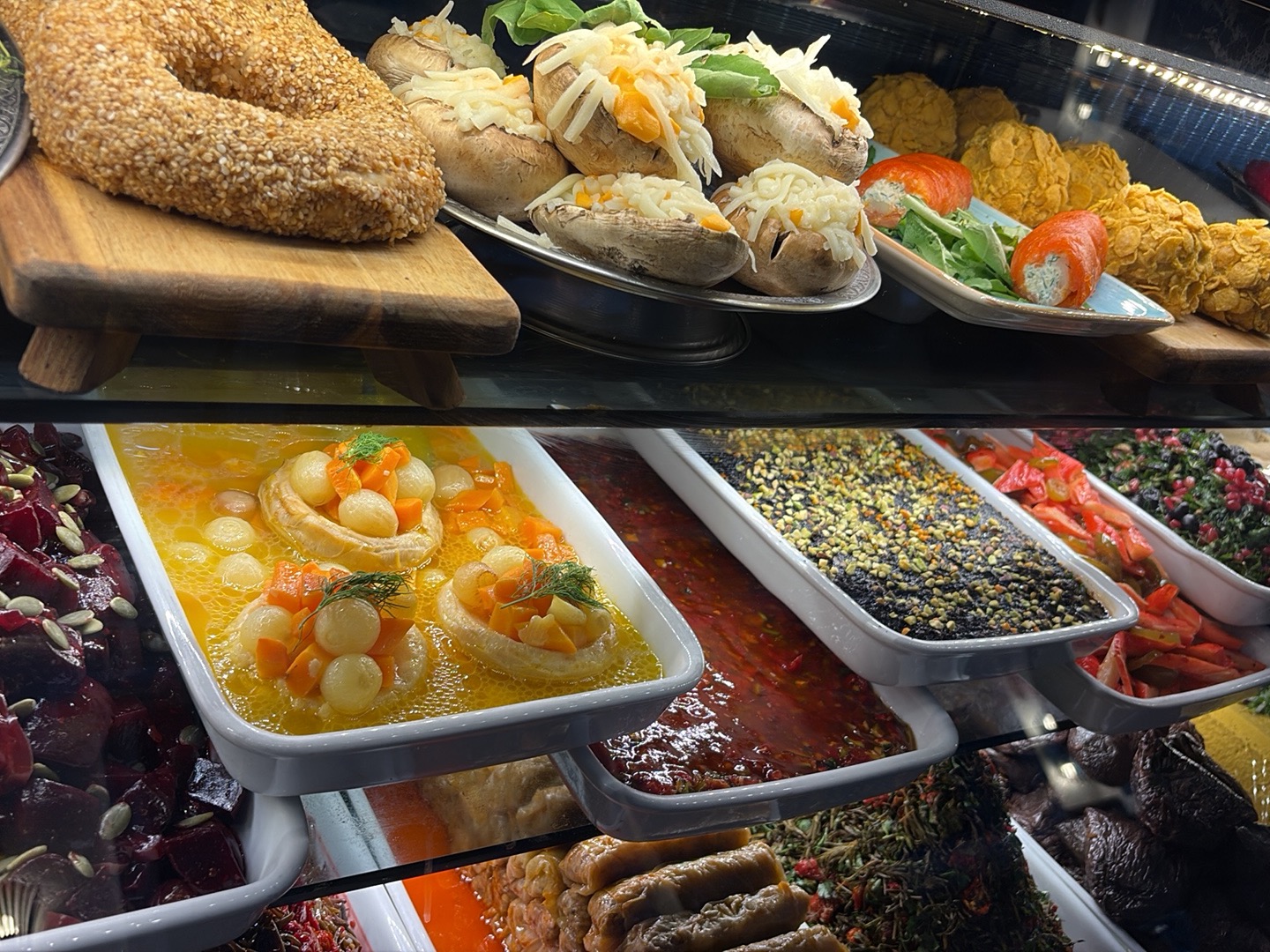 Lavinia Meyhane: appetizing display of restaurant food