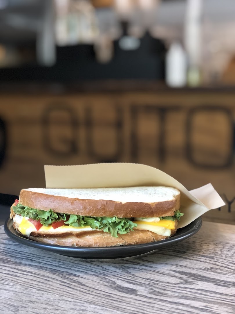 Quito Coffee: appetizing food photo with branding