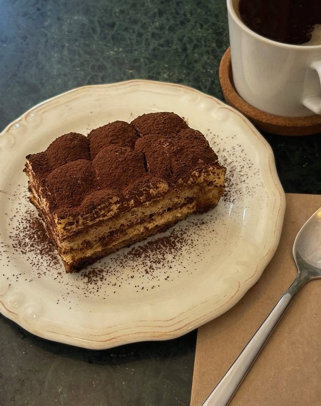 Sloth Kafe: appetizing photo of served dessert