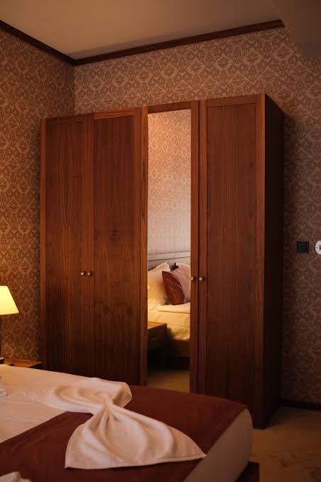 74 Hotel: high quality hotel room photo