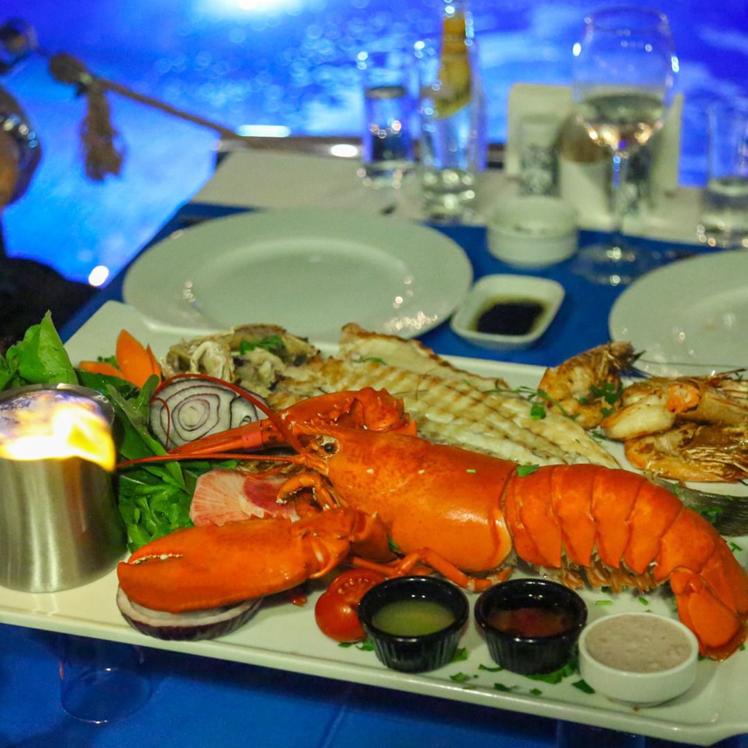 Ayar Meyhanesi: appetizing food presentation and atmosphere