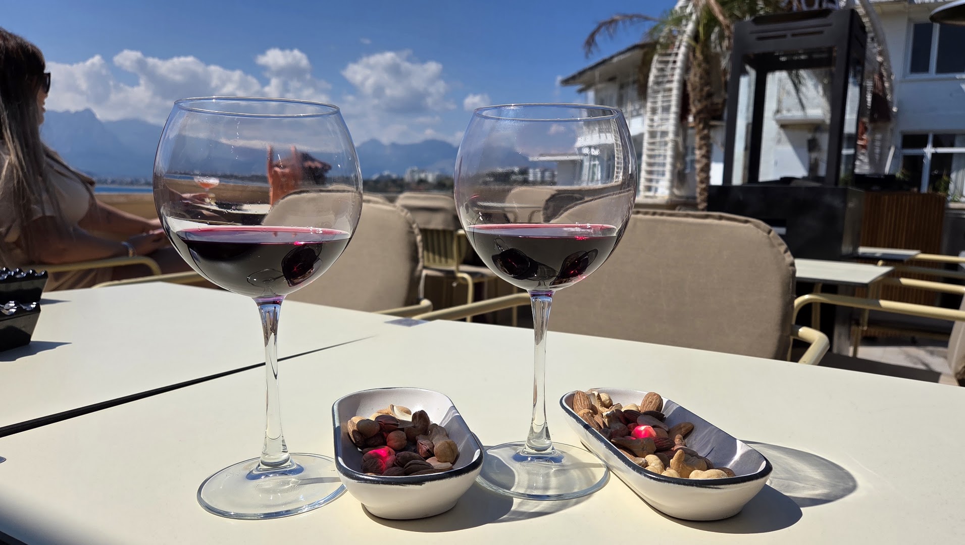 Olde Rooftop: inviting atmosphere with drinks shown drinks