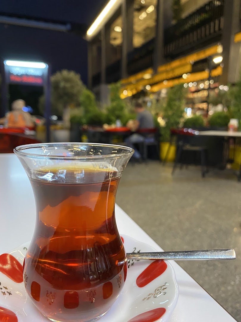 Beykapı Kebap: inviting atmosphere with tea focus