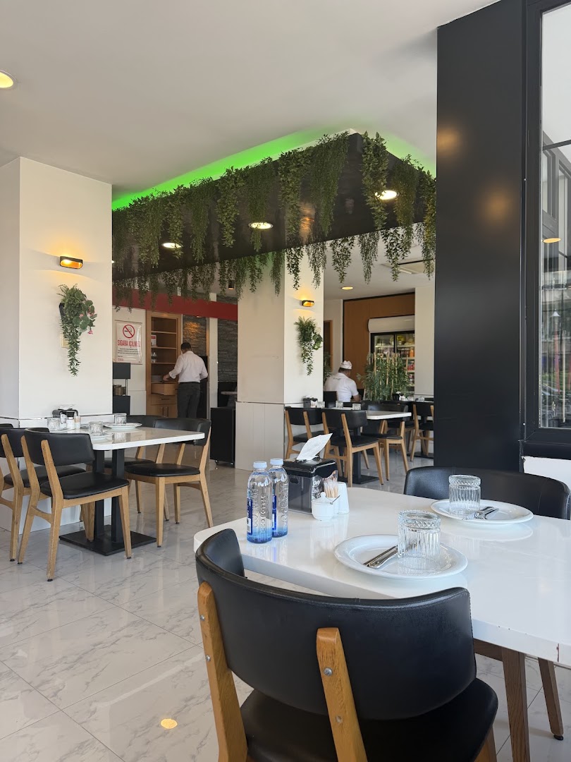 Beykapı Kebap: clean and inviting restaurant interior
