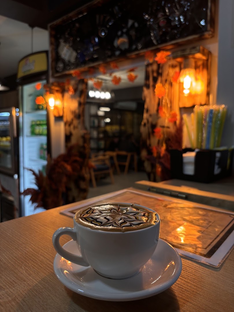 Lanlako Kitap ve Kahve: appealing atmosphere and quality presentation
